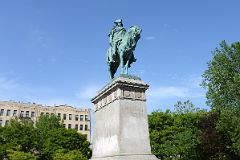 20-1 Washington At Valley Forge Statue By Henry Mervin Shrady 1906 In Continental Army Plaza Williamsburg New York.jpg